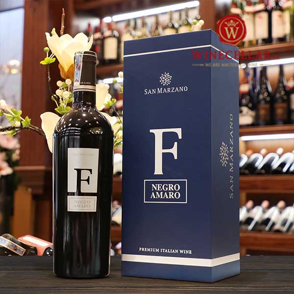 Rượu vang Ý F Negroamaro 6