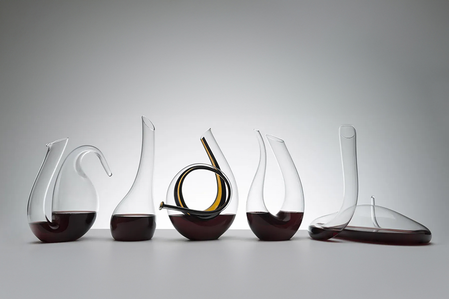 Đằng sau mỗi kiệt tác pha lê RIEDEL là bàn tay tài hoa của các nghệ nhân