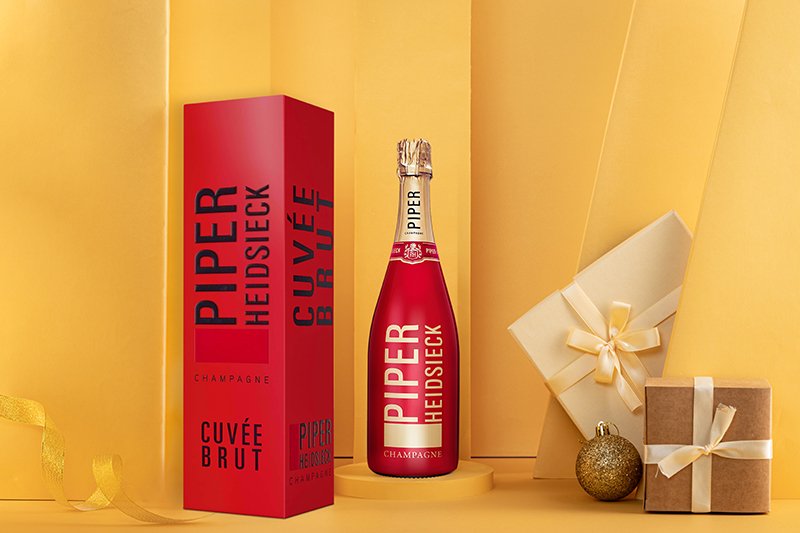 Rượu Champagne Piper Heidsieck Brut in Lifestyle Jacket