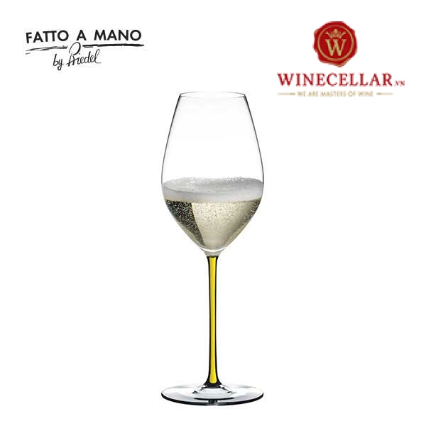 RIEDEL Fatto A Mano Champagne Wine Glass Yellow Nhập khẩu chính hãng, giá tốt tại WINECELLAR.vn