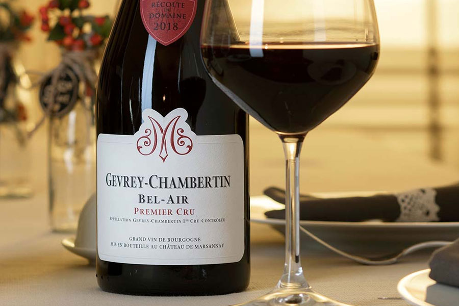 Thưởng thức hương vị rượu vang đỏ Château de Meursault Bourgogne Clos Du Chateau 2020 
