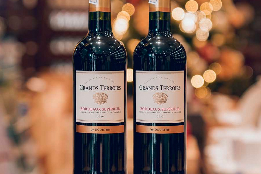 Thưởng thức hương vị vang đỏ Grands Terroirs Bordeaux Supérieur