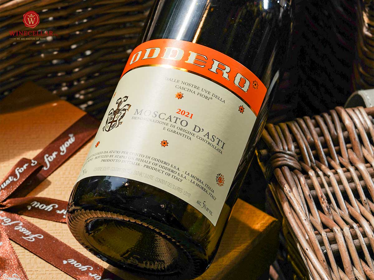 Top 5 dòng rượu vang Ý thơm ngon, giá tốt cho mùa hè