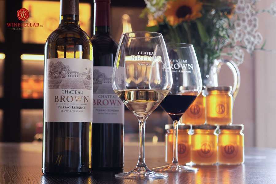 Quy trình sản xuất rượu vang trắng tại Château Brown