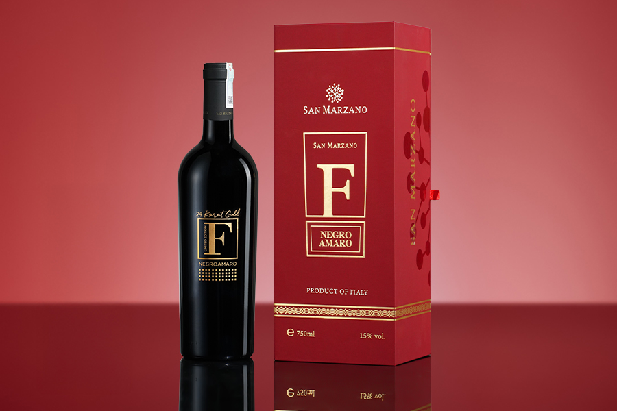 F Gold 24 Karat Limited Edition không chỉ là một chai rượu vang, mà là một tác phẩm nghệ thuật, đem đến trải nghiệm độc đáo cho những người sành rượu