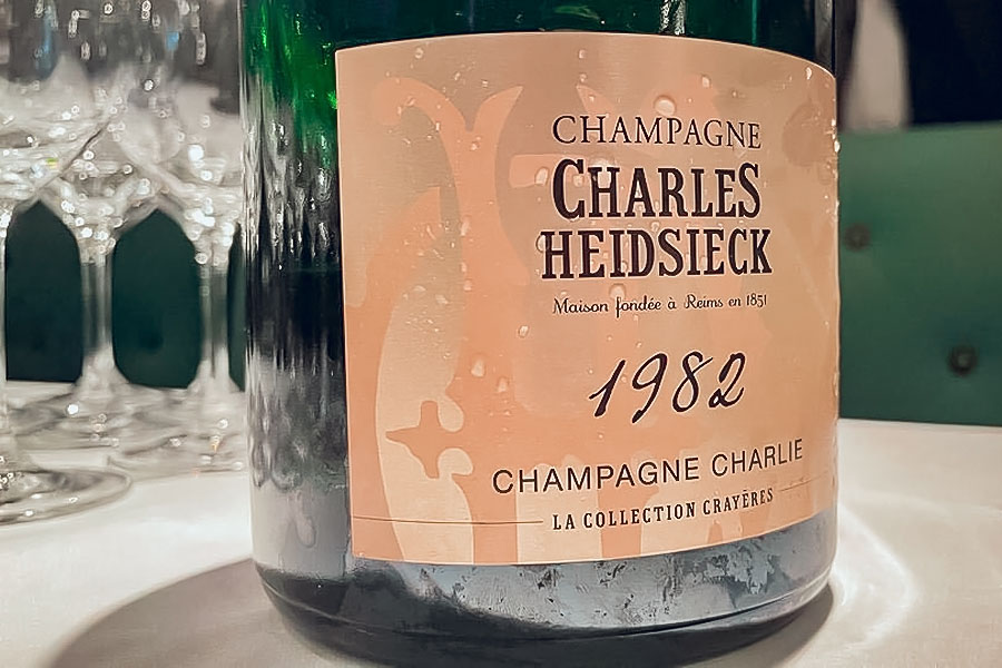 Niên vụ 1982 của rượu Champagne Charles Heidsieck Charlie Brut Millésimé 1982