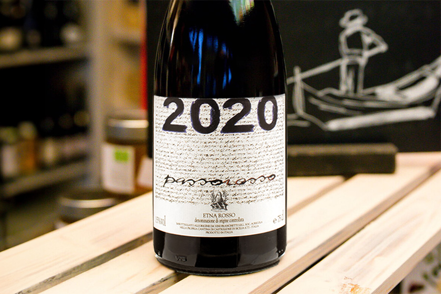 Rượu vang đỏ Vini Franchetti Passorosso 2020 từ thổ nhưỡng núi lửa