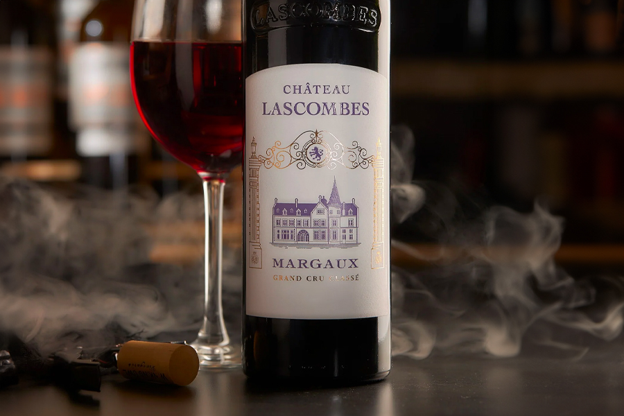 Rượu vang Pháp Château Lascombes mang phong vị Margaux cổ điển với chất vị đậm đà, sắc nét 