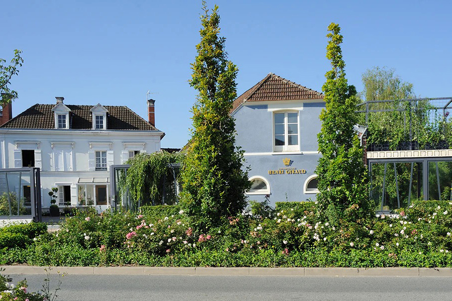 Khám phá lịch sử điền trang Henri Giraud 