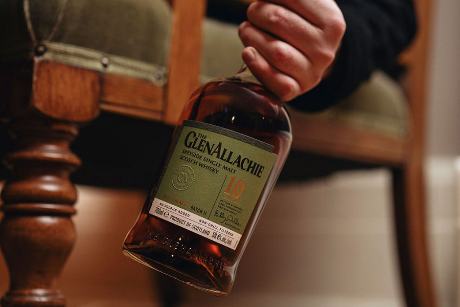 Mỗi mẻ (Batch) của whisky GlenAllachie 10 Year-Old ra đời đều được tín đồ whisky không ngừng săn đón