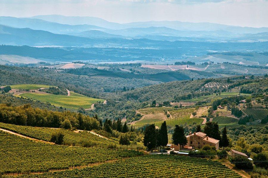 Chianti là một vùng đồi núi tuyệt đẹp ở Tuscany