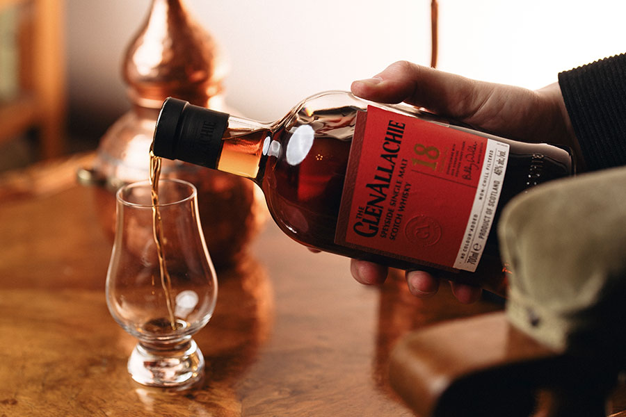 GlenAllachie 18 Year-Old là dòng whisky single malt đẳng cấp từ nhà máy chưng cất GlenAllachie
