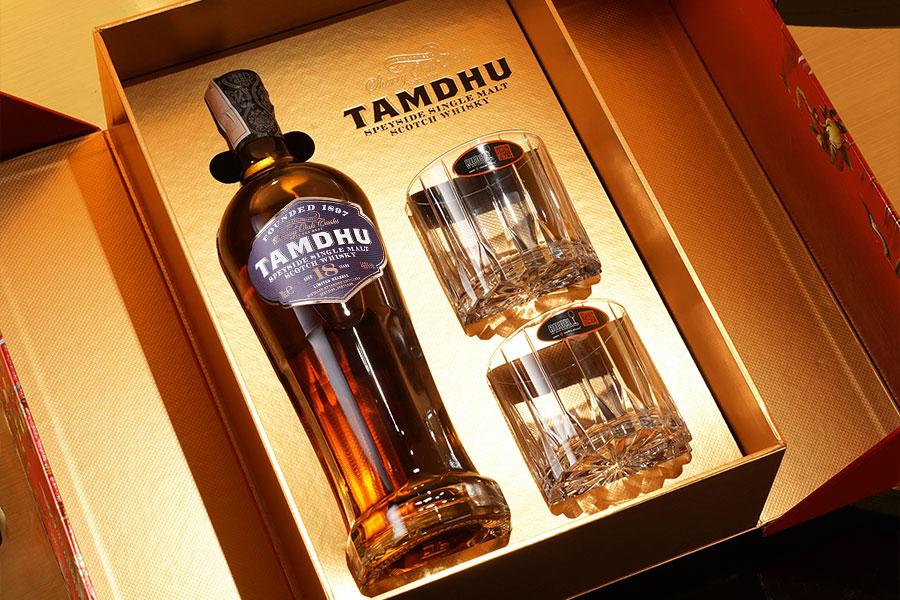 Hộp quà whisky Tamdhu 18 "Thuận Buồm Xuôi Gió" - Quà tặng đẳng cấp cho tín đồ whisky