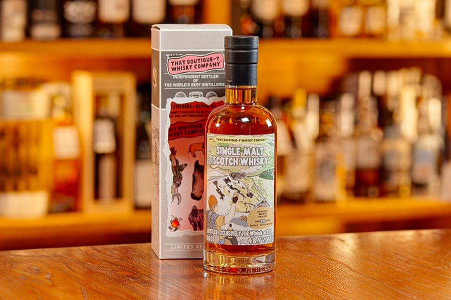 Nhãn chai của That Boutique-y Whisky Company được vẽ tay theo phong cách truyện tranh, do nghệ sĩ Emily Chappell minh họa.