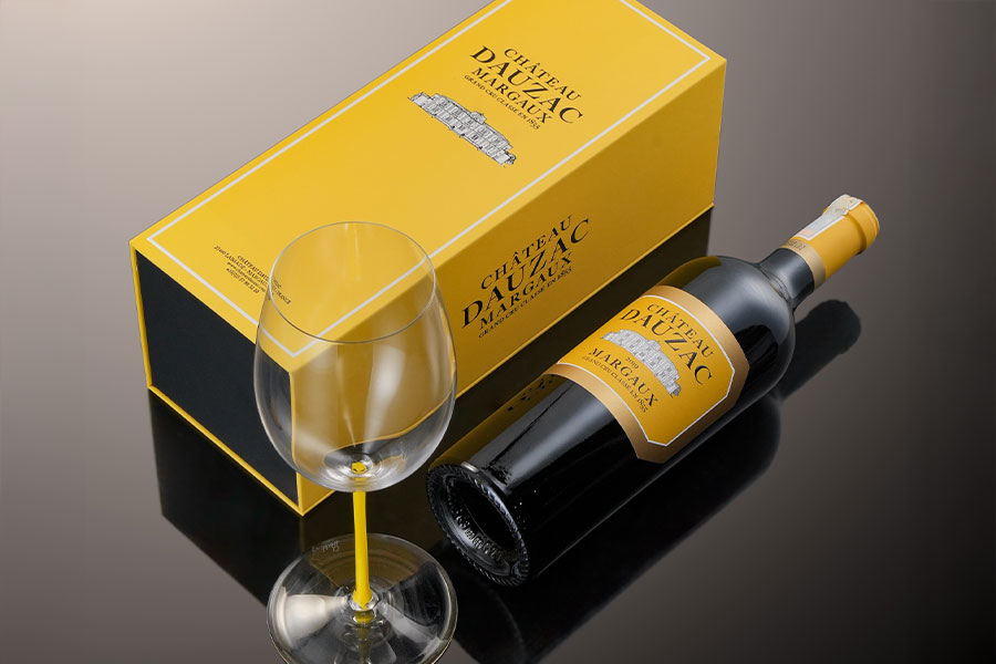 Château Dauzac - Dòng rượu vang Bordeaux hảo hạng được làm từ tỷ lệ lớn nho Cabernet Sauvignon pha trộn cùng Merlot và Petit-Verdot