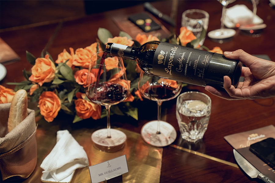 Rượu vang Chile Lapostolle Cuvée Alexandre Cabernet Sauvignon thơm ngon, giá tốt