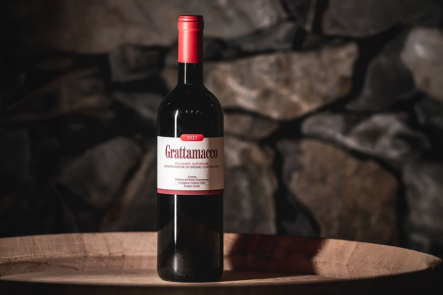 Dòng Super Tuscan hảo hạng Grattamacco Bolgheri Superiore được pha trộn với tỷ lệ 65% Cabernet Sauvignon