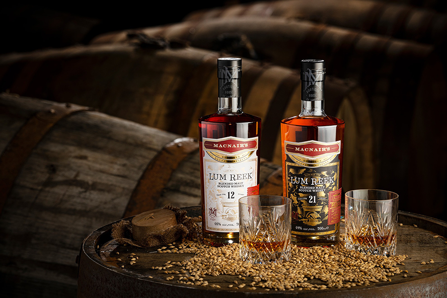 Whisky MacNair’s chịu ảnh hưởng sâu sắc từ gỗ sồi, yếu tố chiếm tới 70% hương vị cuối cùng